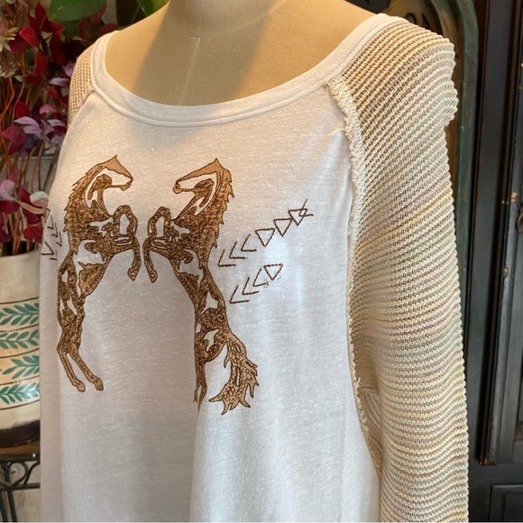 Free People Ragtime Raglan Embroidered Horse Dolman Sleeve top - Picture 9 of 14